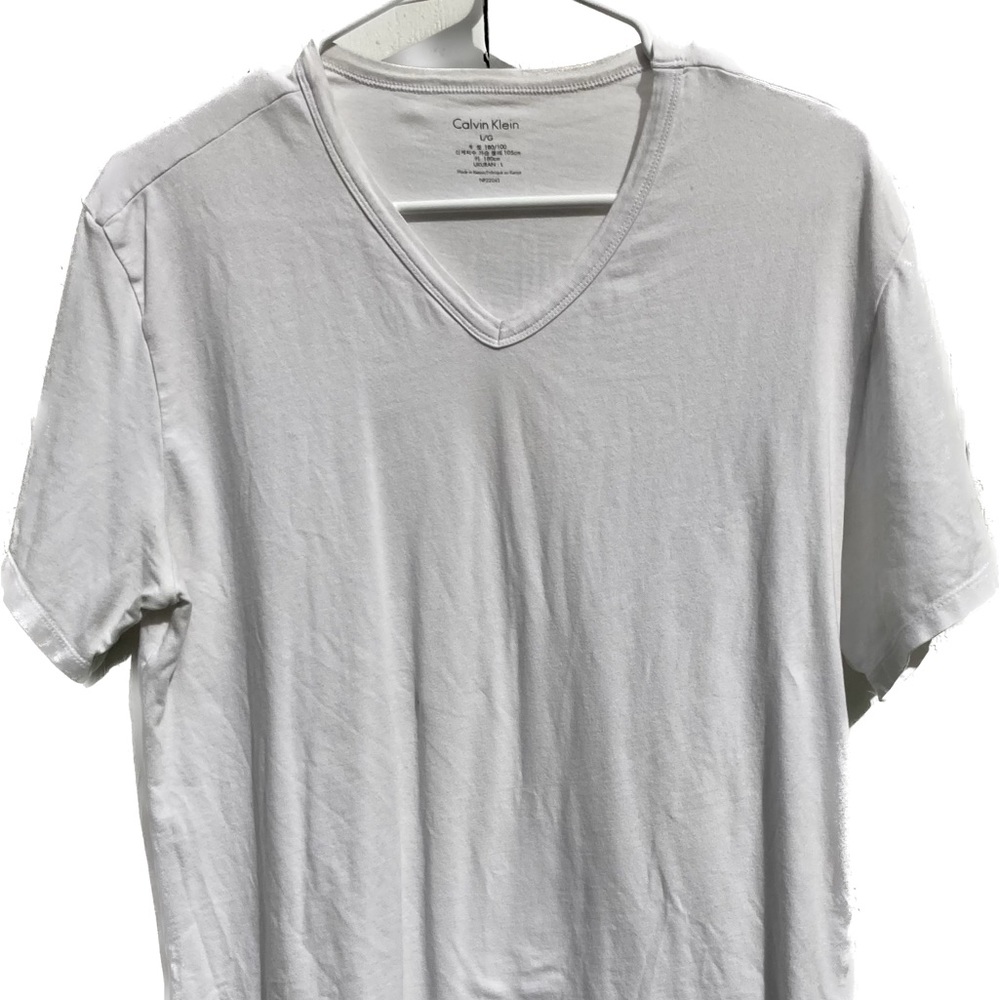 Calvin Klein Large V-neck T-shirt Men’s Women’s Unisex White Made in Kenya